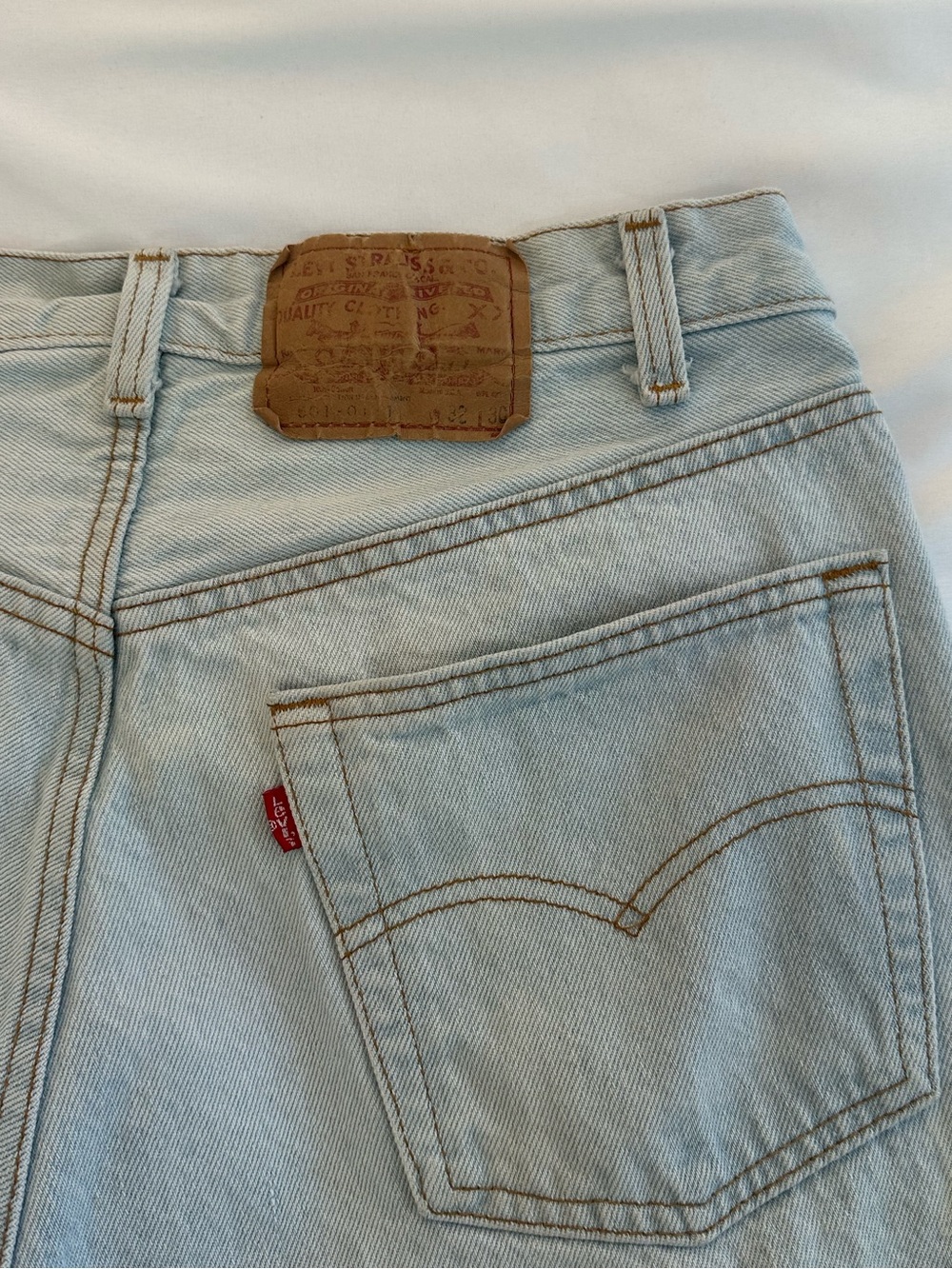 Vintage 1990s Levi’s 501 Light Wash Jeans